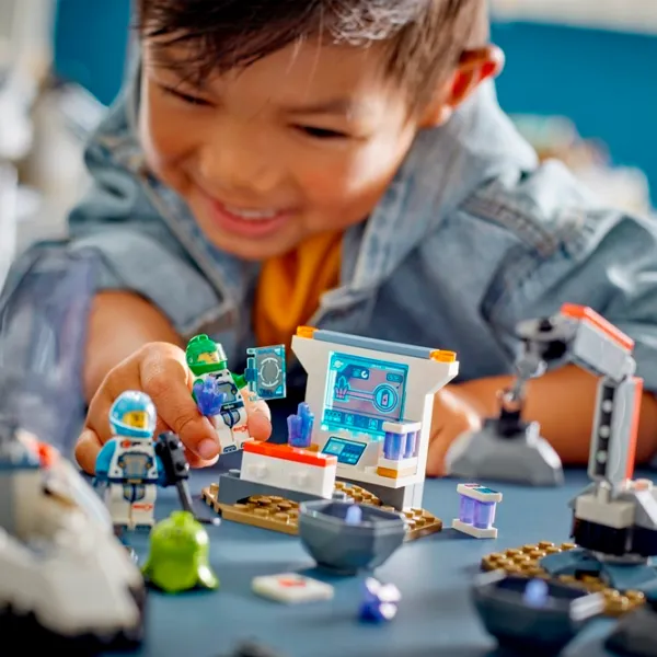 Constructor LEGO Spaceship and Asteroid Discovery Navă spațială/ Multicolor photo 12