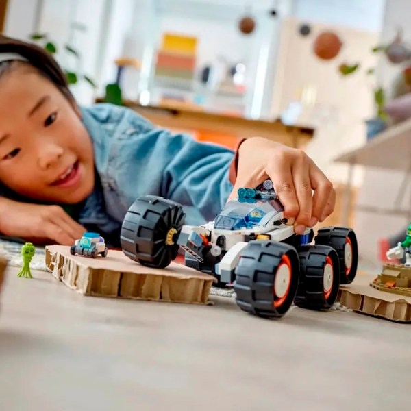 Constructor LEGO Space Explorer Rover and Alien Life Cosmos/ Multicolor photo 9 Constructor LEGO Space Explorer Rover and Alien Life Cosmos/ Multicolor photo 9