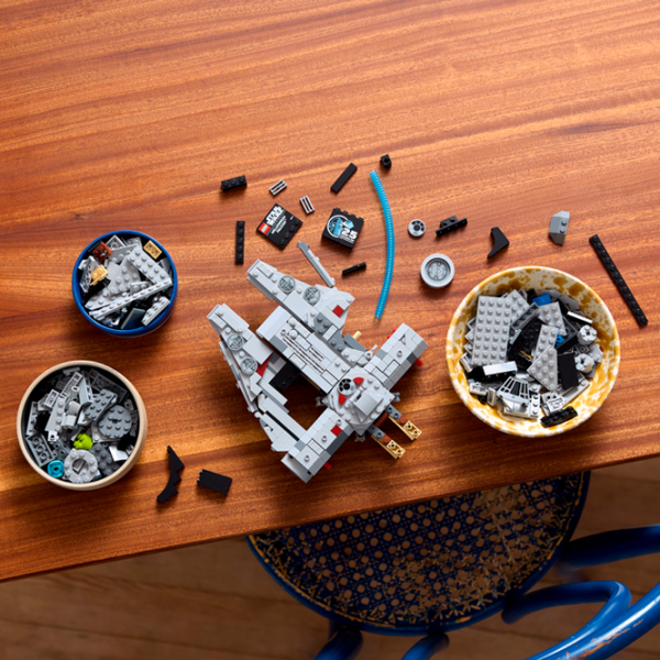 Constructor LEGO Millennium Falcon Navă spațială/ Gray photo 6