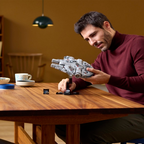 Constructor LEGO Millennium Falcon Navă spațială/ Gray photo 10