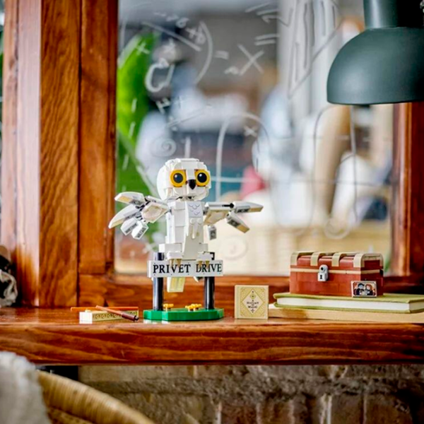 Constructor LEGO Hedwig At 4 Privet Drive Scenă din film/ Multicolor photo 7