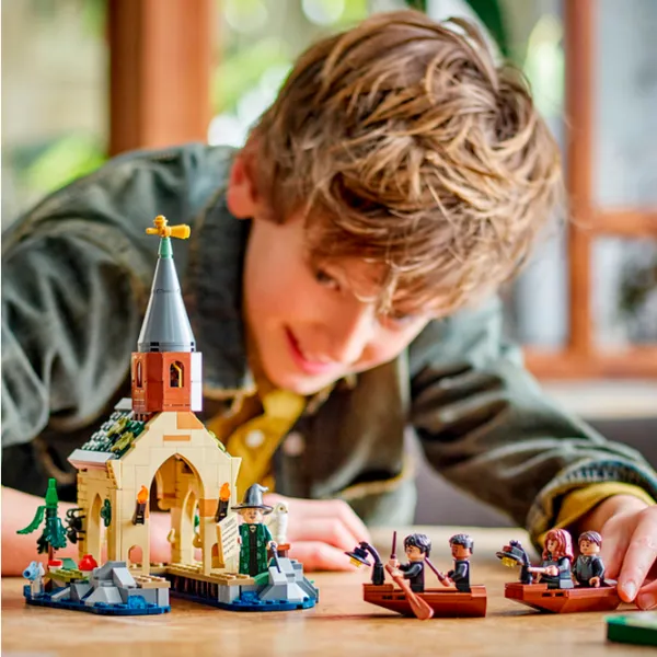 Constructor LEGO Hogwarts Castle Boathouse Scenă din film/ Multicolor photo 10