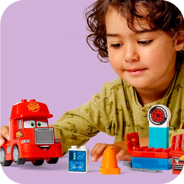 Constructor LEGO Mack at the Race Personaj de film/ Multicolor photo 7