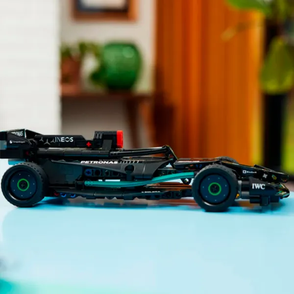 Конструктор LEGO Mercedes-AMG F1 W14 E Performance Pull-Back Автомобиль/ Черный photo 6