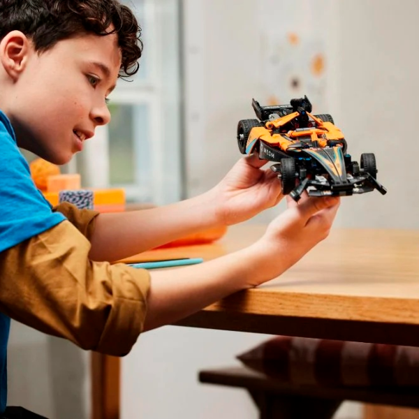 Constructor LEGO NEOM McLaren Formula E Race Car Mașină/ Multicolor photo 10