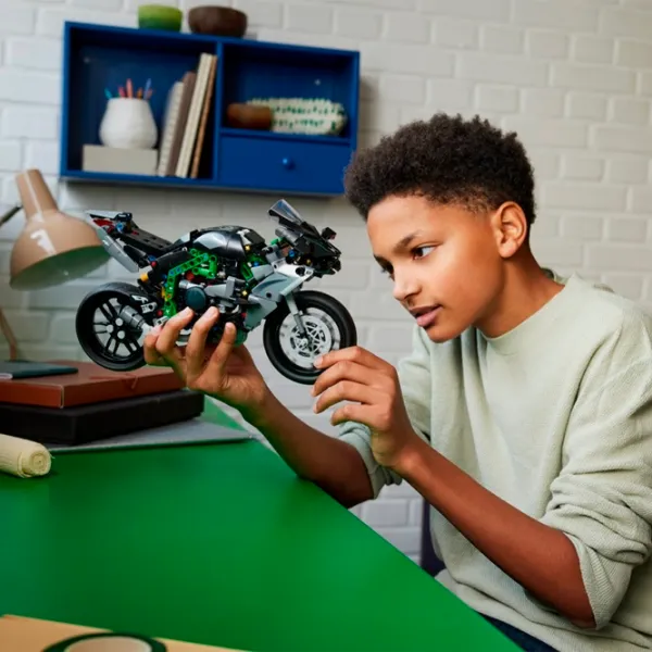 Constructor LEGO Kawasaki Ninja H2R Motocicletă/ Multicolor photo 8