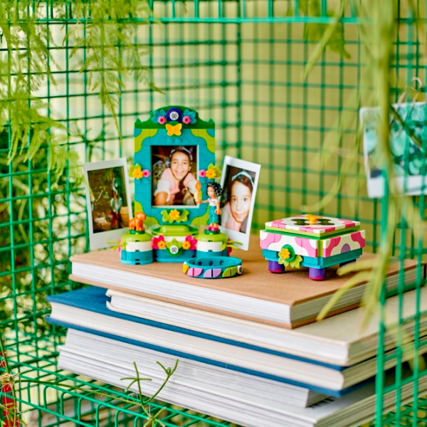 Конструктор LEGO Mirabel's Photo Frame and Jewelry Box Фигуры/ Разноцветный photo 7