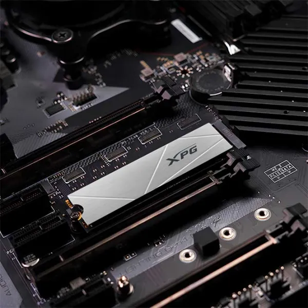 SSD ADATA XPG GAMMIX S60 1 ТБ M.2 NVMe photo 6
