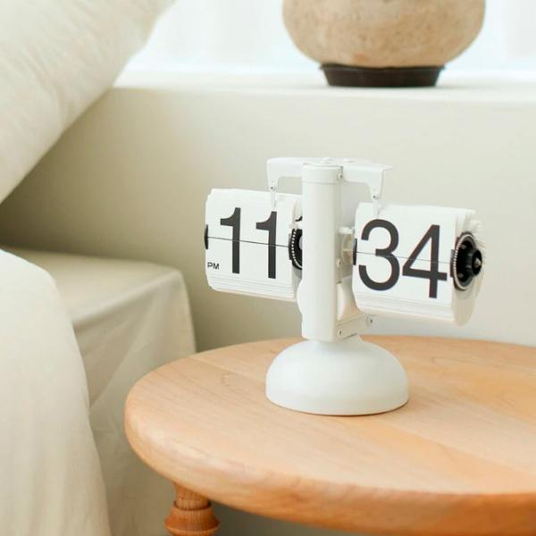 Настольные часы Romanowski Design Flip Clock Настольный / Механический photo 4 Настольные часы Romanowski Design Flip Clock Настольный / Механический photo 4