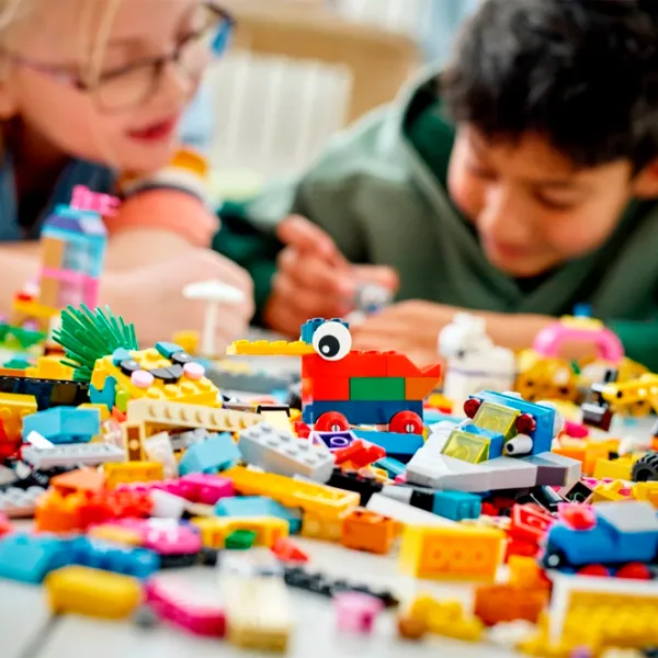 Конструктор LEGO 90 Years of Play Классический/ Разноцветный photo 11