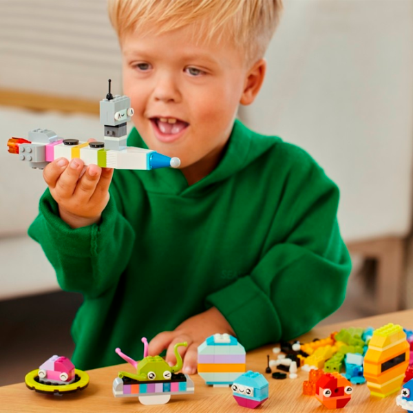 Constructor LEGO Creative Space Planets Clasic/ Multicolor photo 13 Constructor LEGO Creative Space Planets Clasic/ Multicolor photo 13