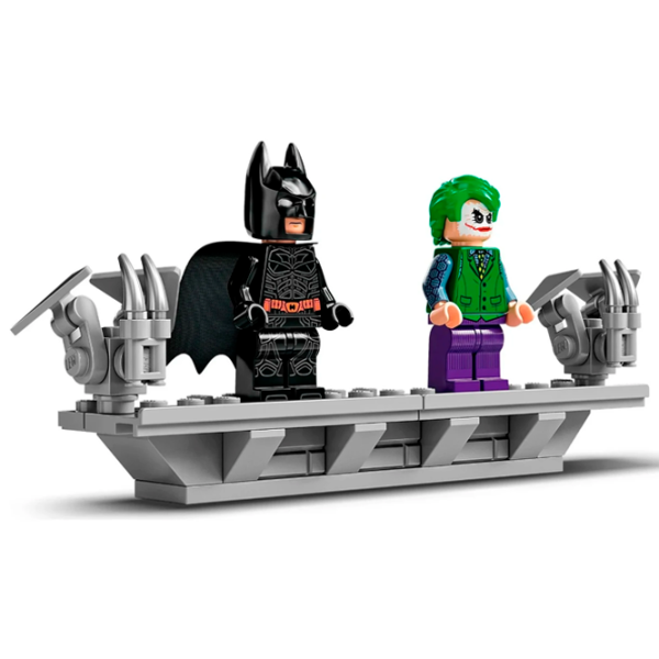 Constructor LEGO Batmobile Tumbler Transport/ Multicolor photo 8