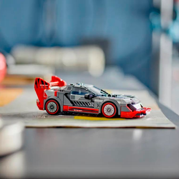 Конструктор LEGO Audi S1 e-tron quattro Race Car Автомобиль/ Разноцветный photo 8 Конструктор LEGO Audi S1 e-tron quattro Race Car Автомобиль/ Разноцветный photo 8