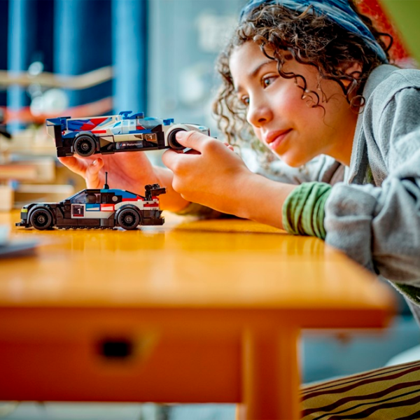 Конструктор LEGO BMW M4 GT3 & BMW M Hybrid V8 Race Cars Автомобиль/ Разноцветный photo 11