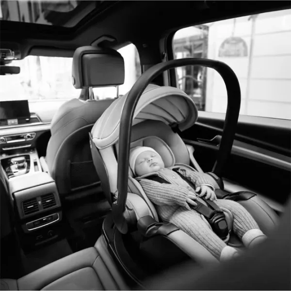 Scaun auto Britax-Römer Baby-Safe 5Z2 0 luni - 15 luni/ 13 kg/ White photo 5 Scaun auto Britax-Römer Baby-Safe 5Z2 0 luni - 15 luni/ 13 kg/ White photo 5