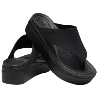 Saboți pentru femei Crocs Brooklyn Flip 41 - 42/ Black