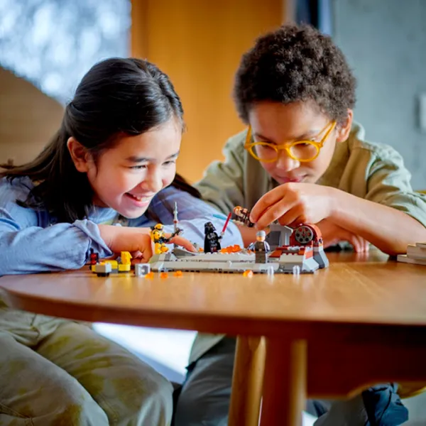 Constructor LEGO Obi-Wan Kenobi vs. Darth Vader Scenă din film/ Multicolor photo 9