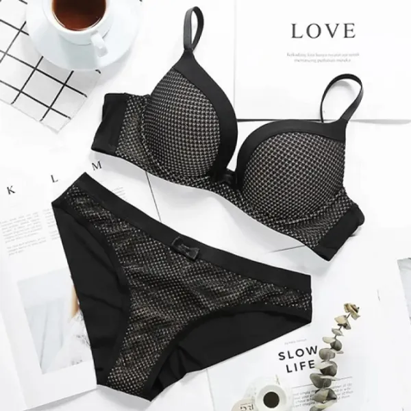 Комплект нижнего белья для женщин Balaloum AP9365 80C/ Black/ Пуш-ап photo 4 Комплект нижнего белья для женщин Balaloum AP9365 80C/ Black/ Пуш-ап photo 4