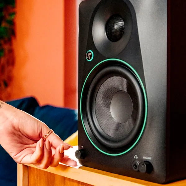 Monitoare de studio Mackie CR8BT 108 dB / 140 W photo 9