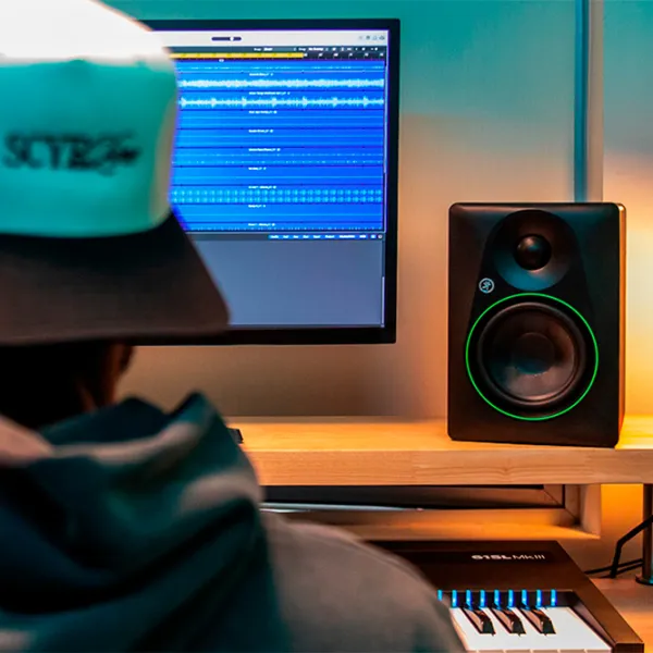 Monitoare de studio Mackie CR8BT 108 dB / 140 W photo 10