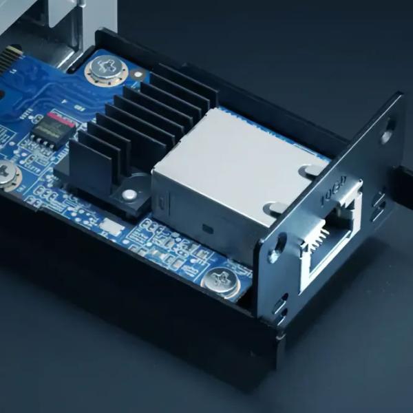 Сетевое хранилище Synology DS1525+ Черный photo 4