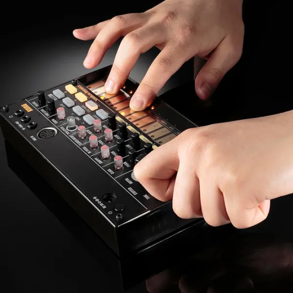 Mixer Korg Volca Beats activ / 40 Hz - 15 kHz / Black photo 2