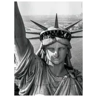 Puzzle Clementoni Statuia Libertății 9+/ Numărul de piese: 1000