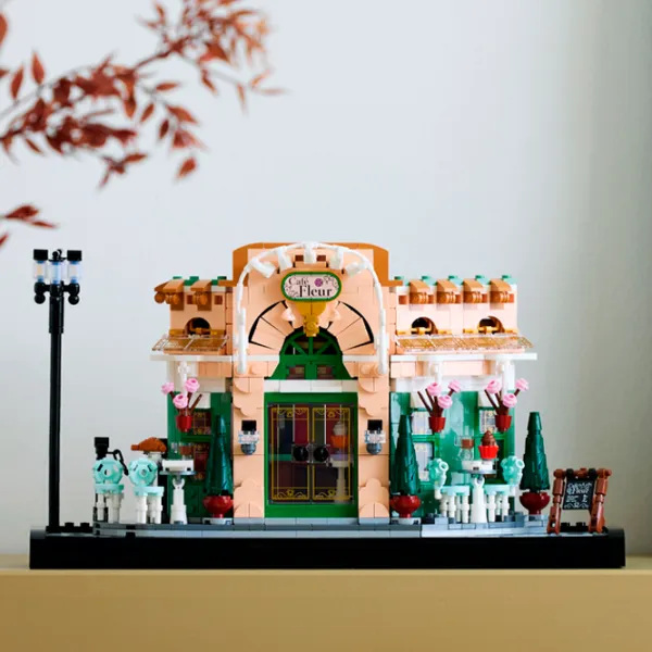 Constructor LEGO French Café Clasic/ Beige photo 5