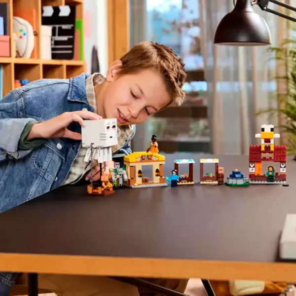 Constructor LEGO The Ghast Balloon Village Attack Clasic/ Multicolor photo 10