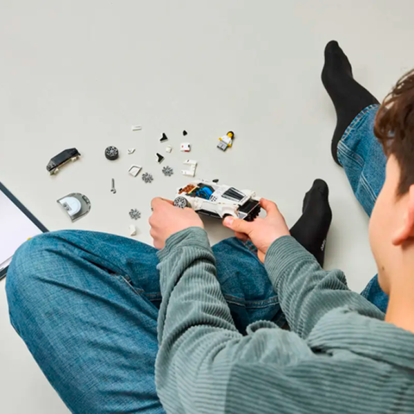 Constructor LEGO Bugatti Centodieci Mașină/ White photo 7