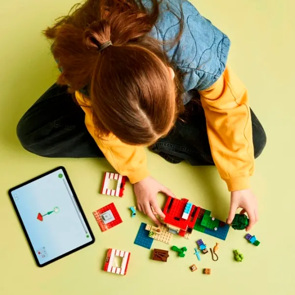 Constructor LEGO The TNT Jungle House Clasic/ Red photo 8