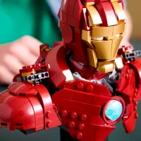 Constructor LEGO Iron Man MK4 Personaj de film/ Red photo 6