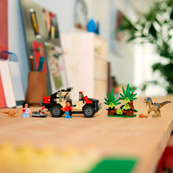 Constructor LEGO Raptor Off-Road Escape Scenă din film/ Brown photo 3