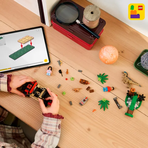 Constructor LEGO Raptor Off-Road Escape Scenă din film/ Brown photo 5