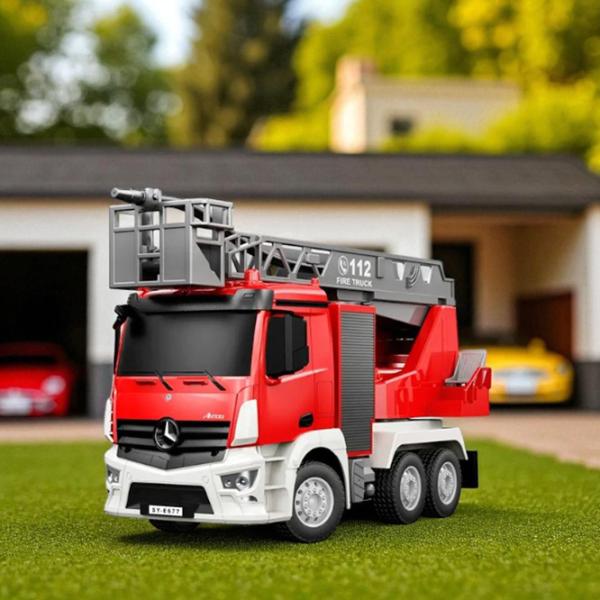 Camion Double E MB Antos E677-003  / / White Red photo 5