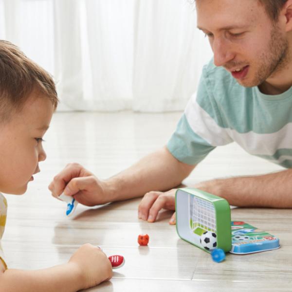 Настольная игра Hape Fingerfootball 3+/ Футбол photo 3