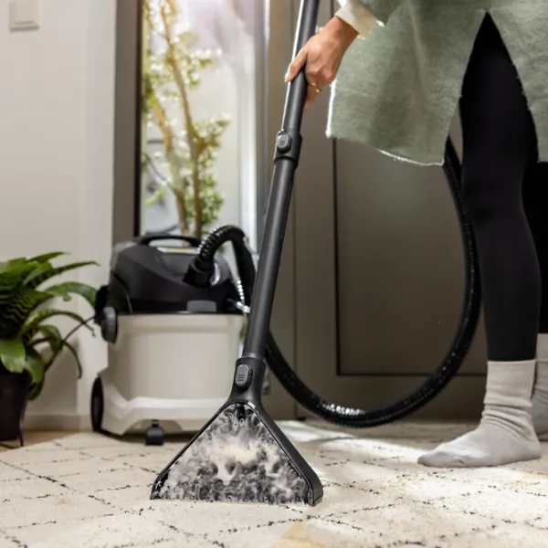 Aspirator cu spălare KARCHER SE5 + RM519 1000 W / White Black photo 4 Aspirator cu spălare KARCHER SE5 + RM519 1000 W / White Black photo 4