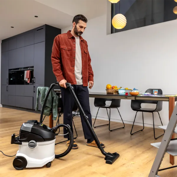 Aspirator cu spălare KARCHER SE5 + RM519 1000 W / White Black photo 8 Aspirator cu spălare KARCHER SE5 + RM519 1000 W / White Black photo 8