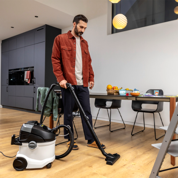 Aspirator cu spălare KARCHER SE5 + RM519 1000 W / White Black photo 8 Aspirator cu spălare KARCHER SE5 + RM519 1000 W / White Black photo 8