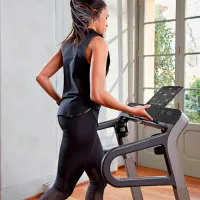 Bandă de alergat Technogym MyRun 20 km/h / 140 kg / Black photo 3