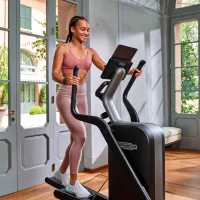 Эллиптический тренажер Technogym Elliptical Привод: Передний / 130 кг / Черный photo 12