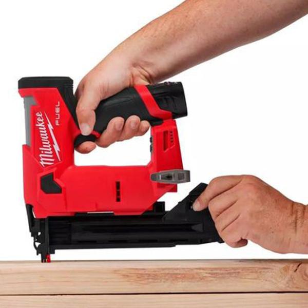 Pistol pneumatic Milwaukee M12 FCN18GS-0X Red /  photo 3