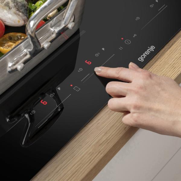 Индукционная варочная панель Gorenje GI6432BSCE Керамическое стекло / Черный photo 4