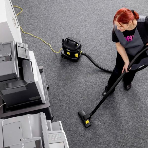 Aspirator industrial KARCHER T 11/1 Classic Re!Plast Anniversary Edition 850 W / Black photo 3