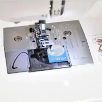 Mașină de cusut Brother HF-27 Electromecanică / White photo 8