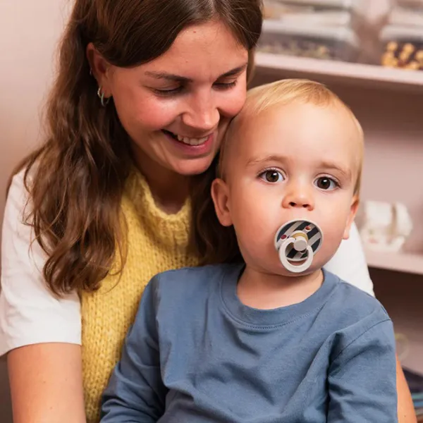 Соска круглая Bibs Studio Colour 12022105 Унисекс / 6 месяцев - 18 месяцев / Латекс / Песочный photo 5 Соска круглая Bibs Studio Colour 12022105 Унисекс / 6 месяцев - 18 месяцев / Латекс / Песочный photo 5