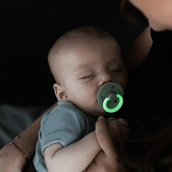 Соска круглая Bibs Colour Glow 120454 Для девочек / 6 месяцев - 18 месяцев / Латекс / Лесовик photo 6 Соска круглая Bibs Colour Glow 120454 Для девочек / 6 месяцев - 18 месяцев / Латекс / Лесовик photo 6