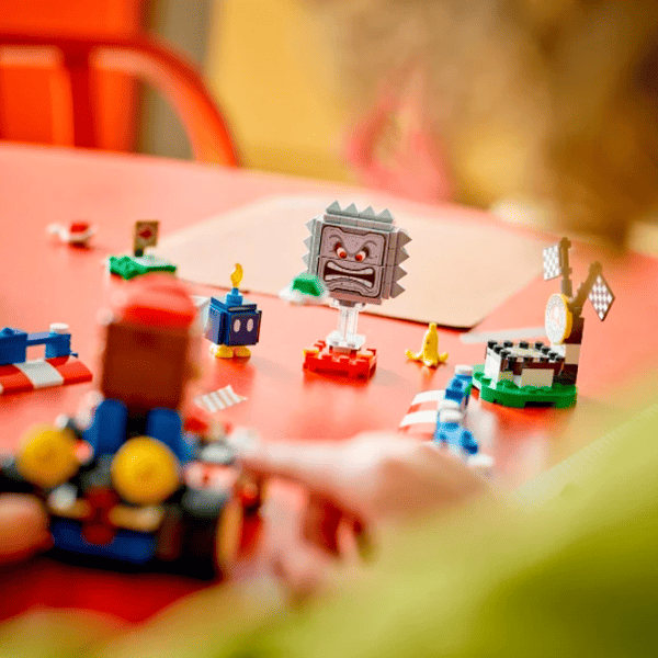 Constructor LEGO Interactive Mario & Standard Kart Clasic/ Red photo 5