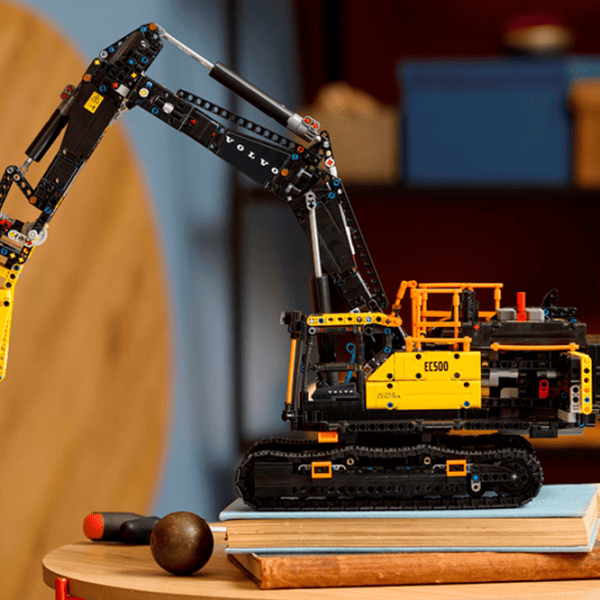 Constructor LEGO Volvo EC500 Hybrid Transport/ Black photo 6