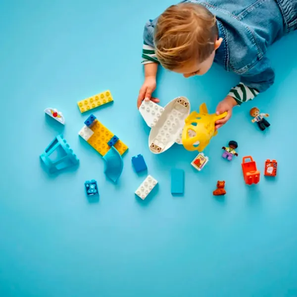 Constructor LEGO First Time At The Airport Clasic/ Yellow photo 4